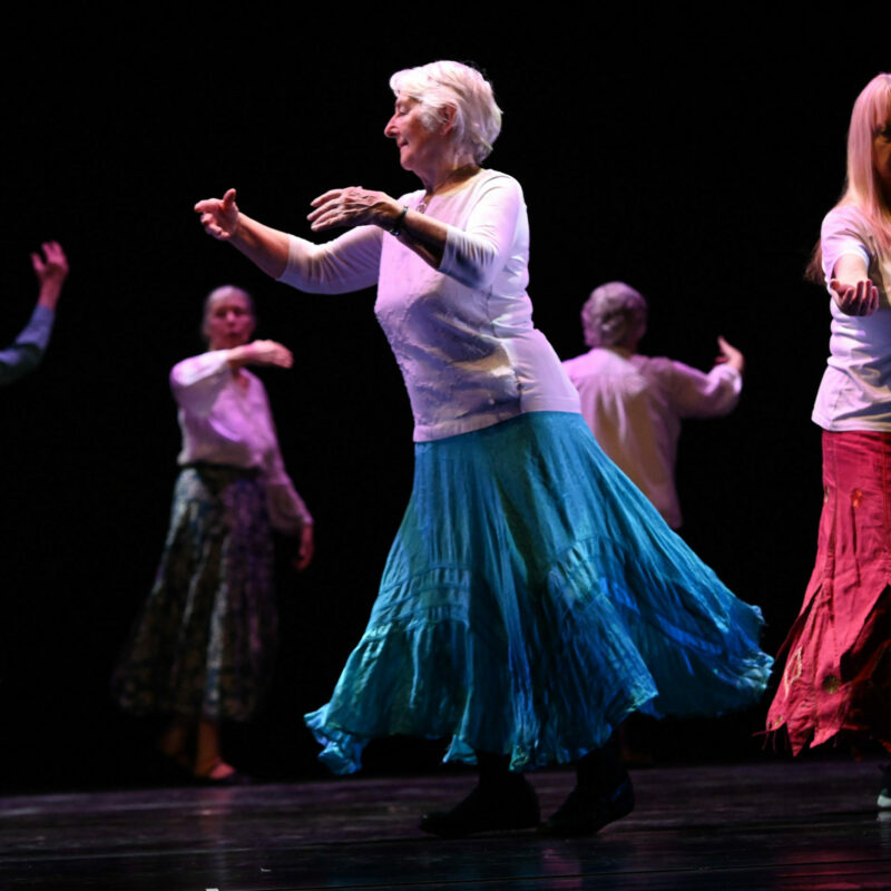 GD24 Circle Dancing 028