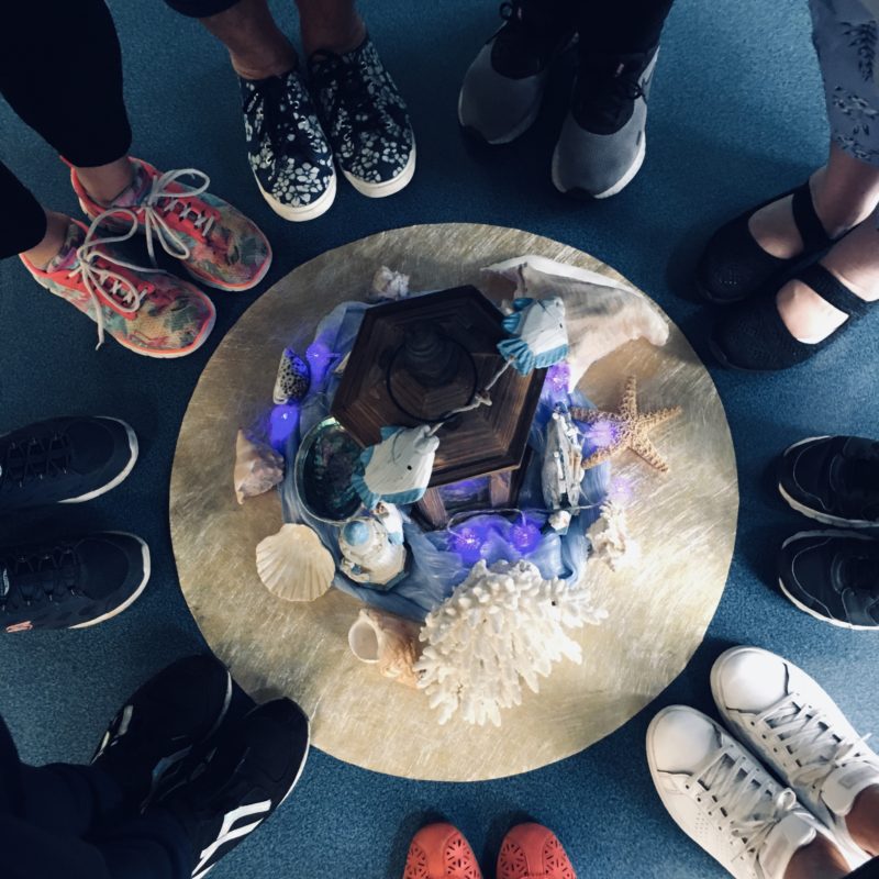 Sandra Centre Piece Feet